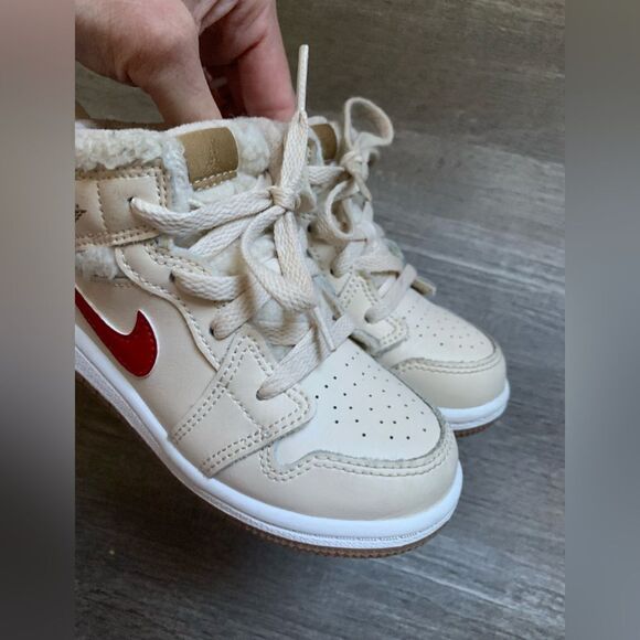 Nike Air Jordan Sneakers Sherpa Fleece Multi Color Beige Kids Toddler Size 9C - Picture 16 of 16